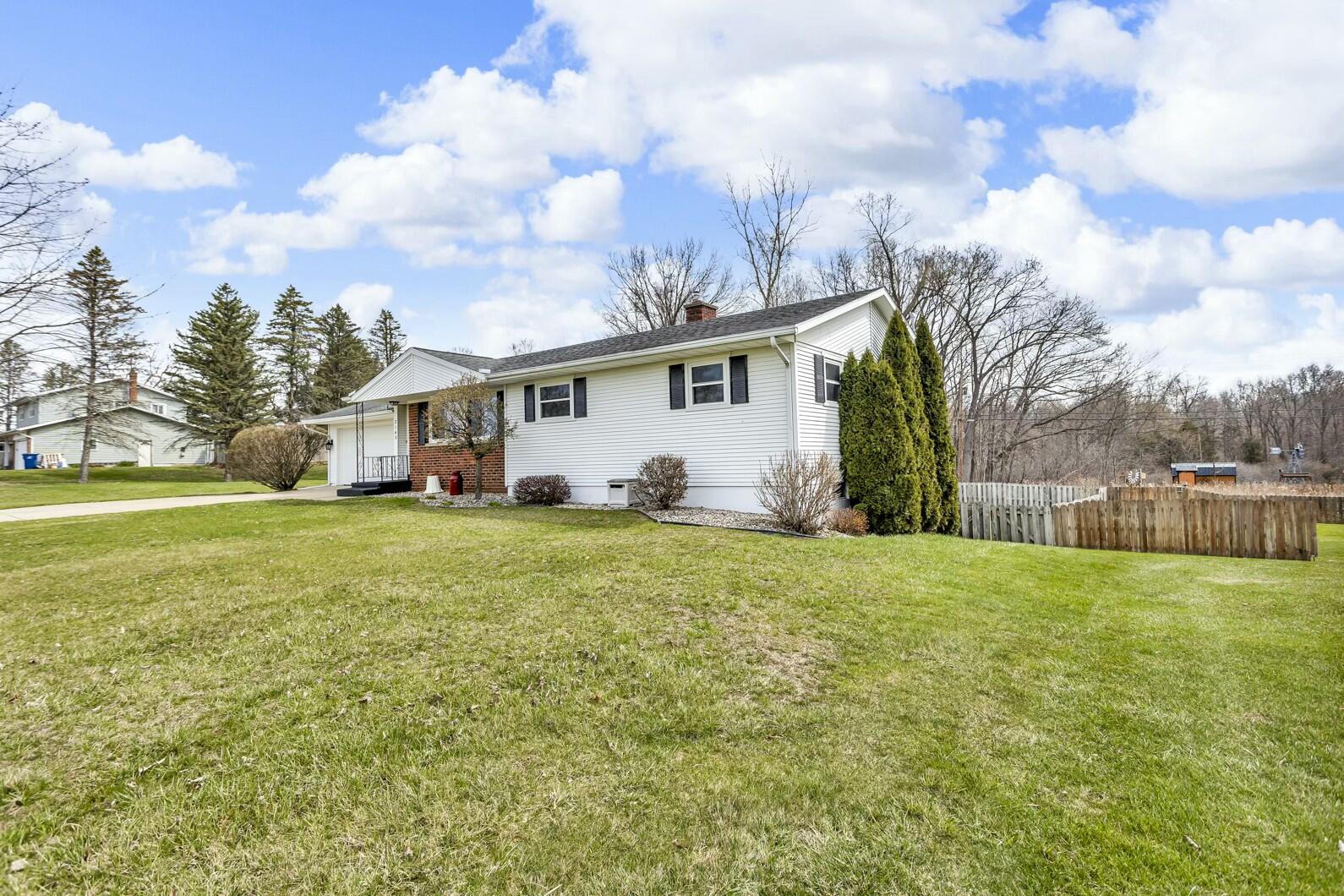 2145 Noon Road Jackson, MI 49201 - Photo 31 of 42 tempImage9BwTpo