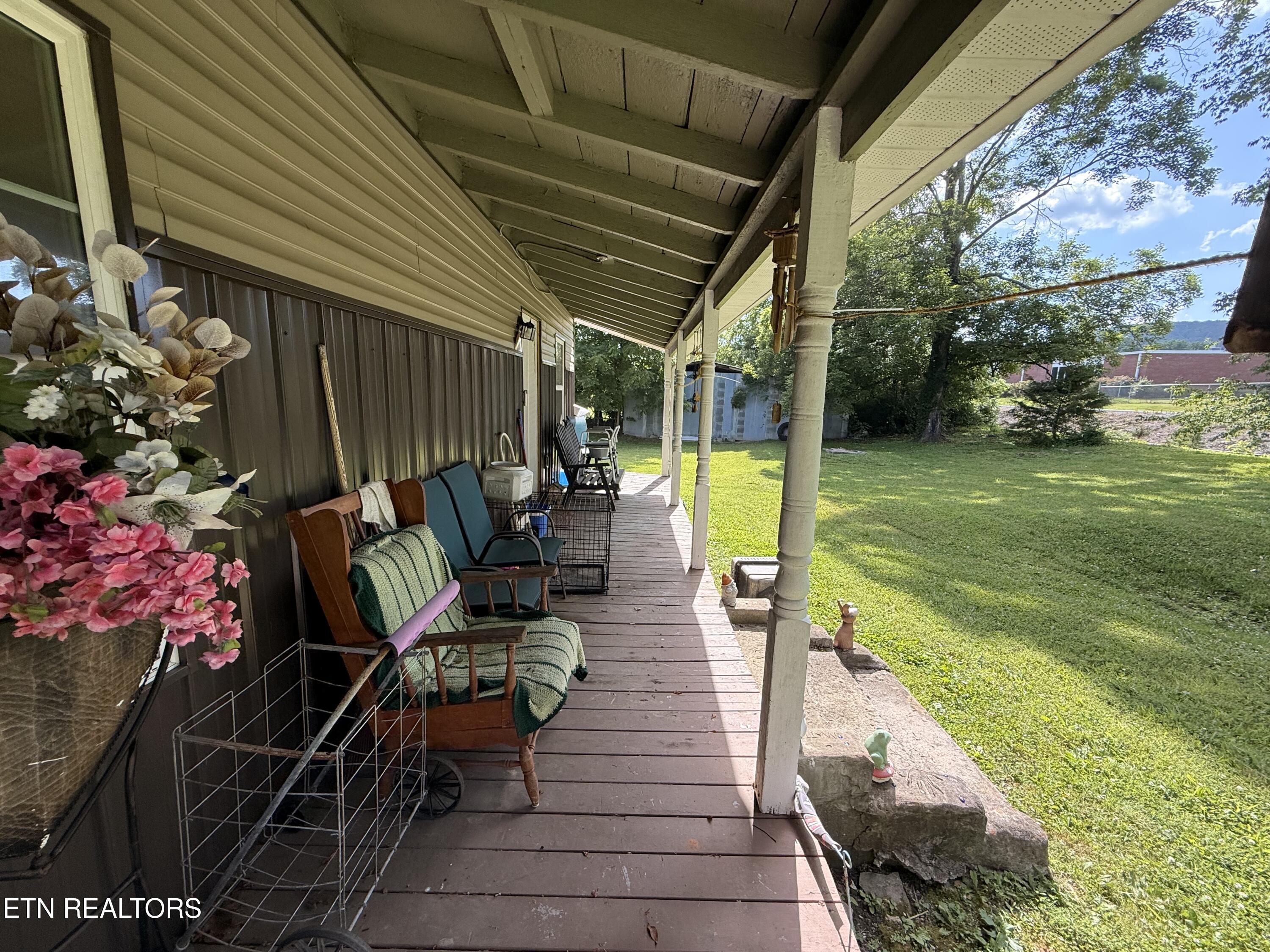 1031 Dryden Loop Dryden, VA 24243 - Photo 23 of 28 IMG_0473