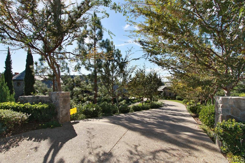 3205 Violet Ridge Olivenhain, CA 92024 - Photo 15 of 16