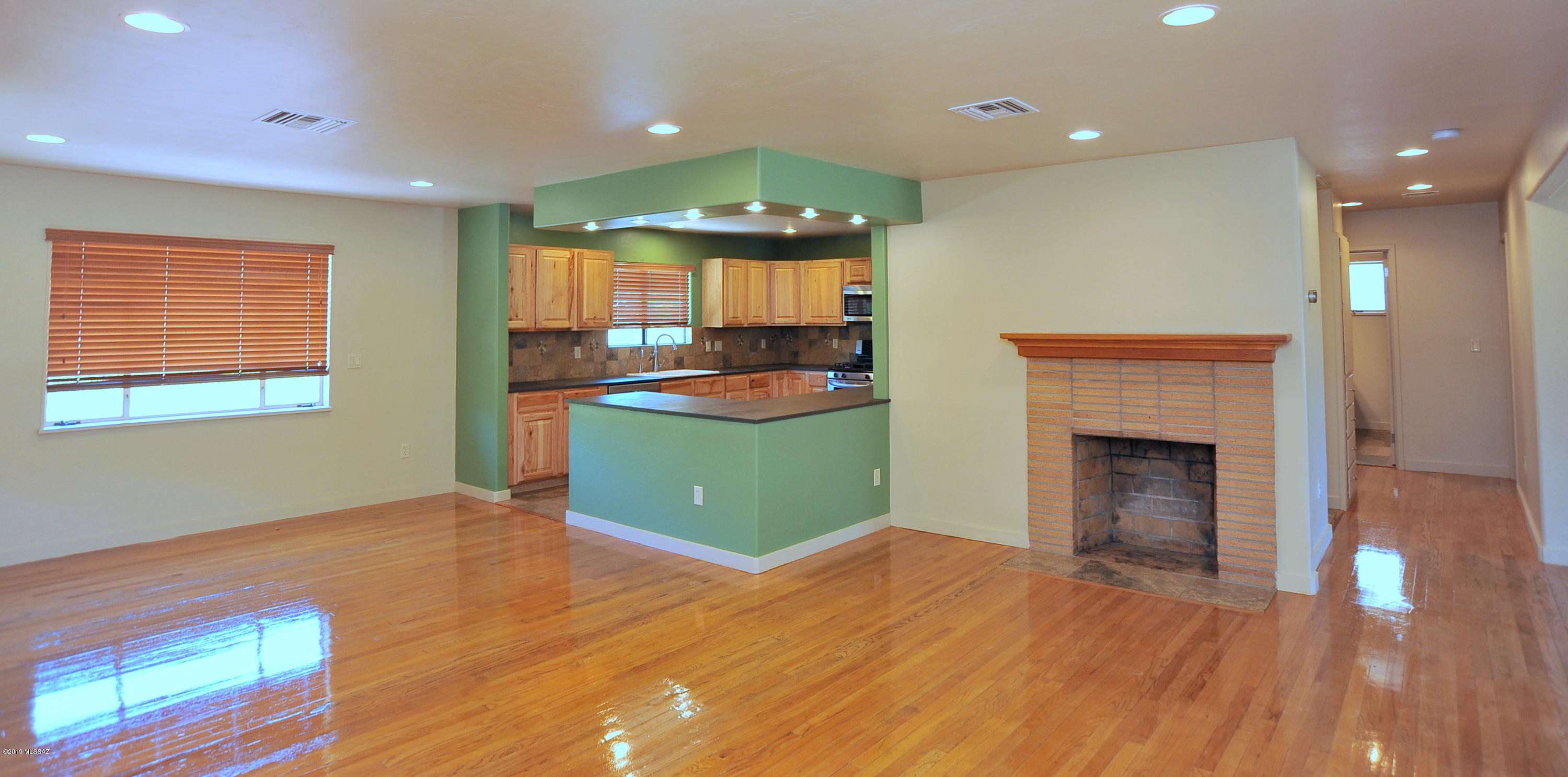 2326 East Lind Road Tucson, AZ 85719 - Photo 6 of 49 Gallery Image 6