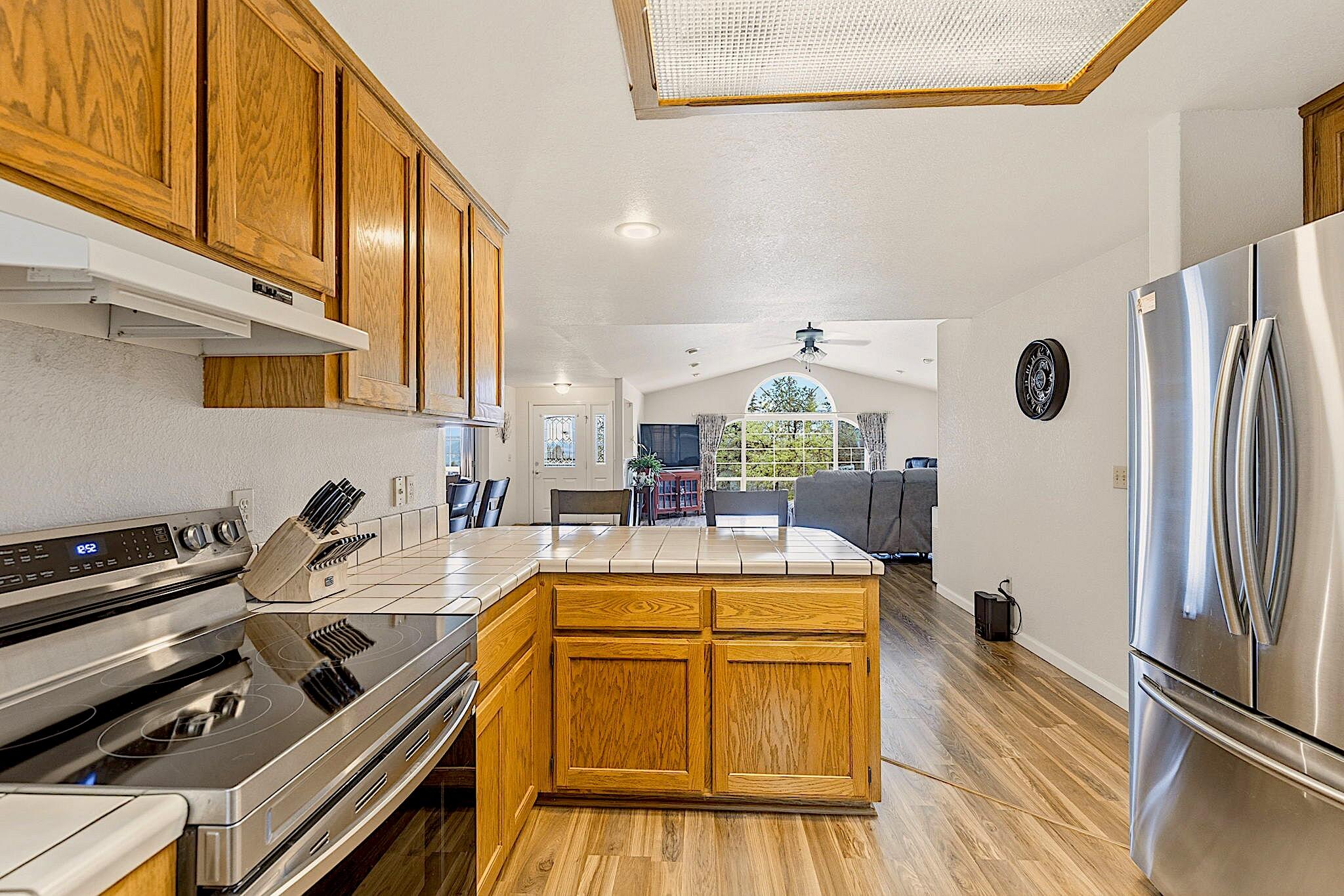 587 Summit Loop Grants Pass, OR 97527 - Photo 26 of 59 48-web-or-mls-587-summit-loop