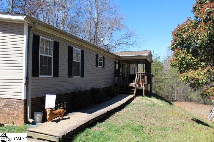 444 Pleasant Grove Road Pickens, SC 29671 - Photo 7 of 24