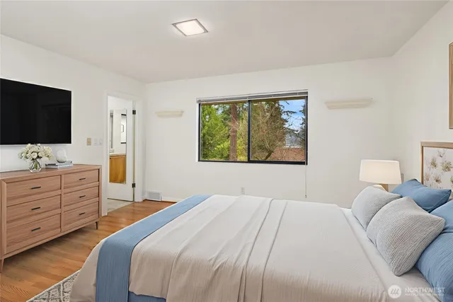 $1,699,950 | 10000 48th Avenue Northeast, Seattle, WA 98125