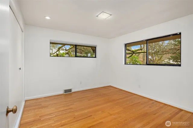 $1,699,950 | 10000 48th Avenue Northeast, Seattle, WA 98125