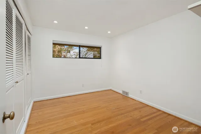 $1,699,950 | 10000 48th Avenue Northeast, Seattle, WA 98125