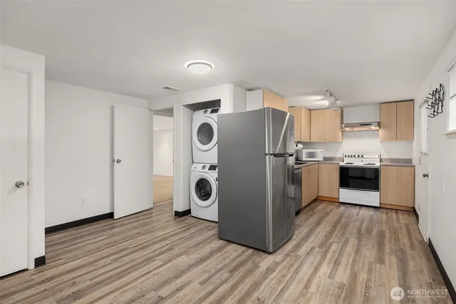 $1,699,950 | 10000 48th Avenue Northeast, Seattle, WA 98125