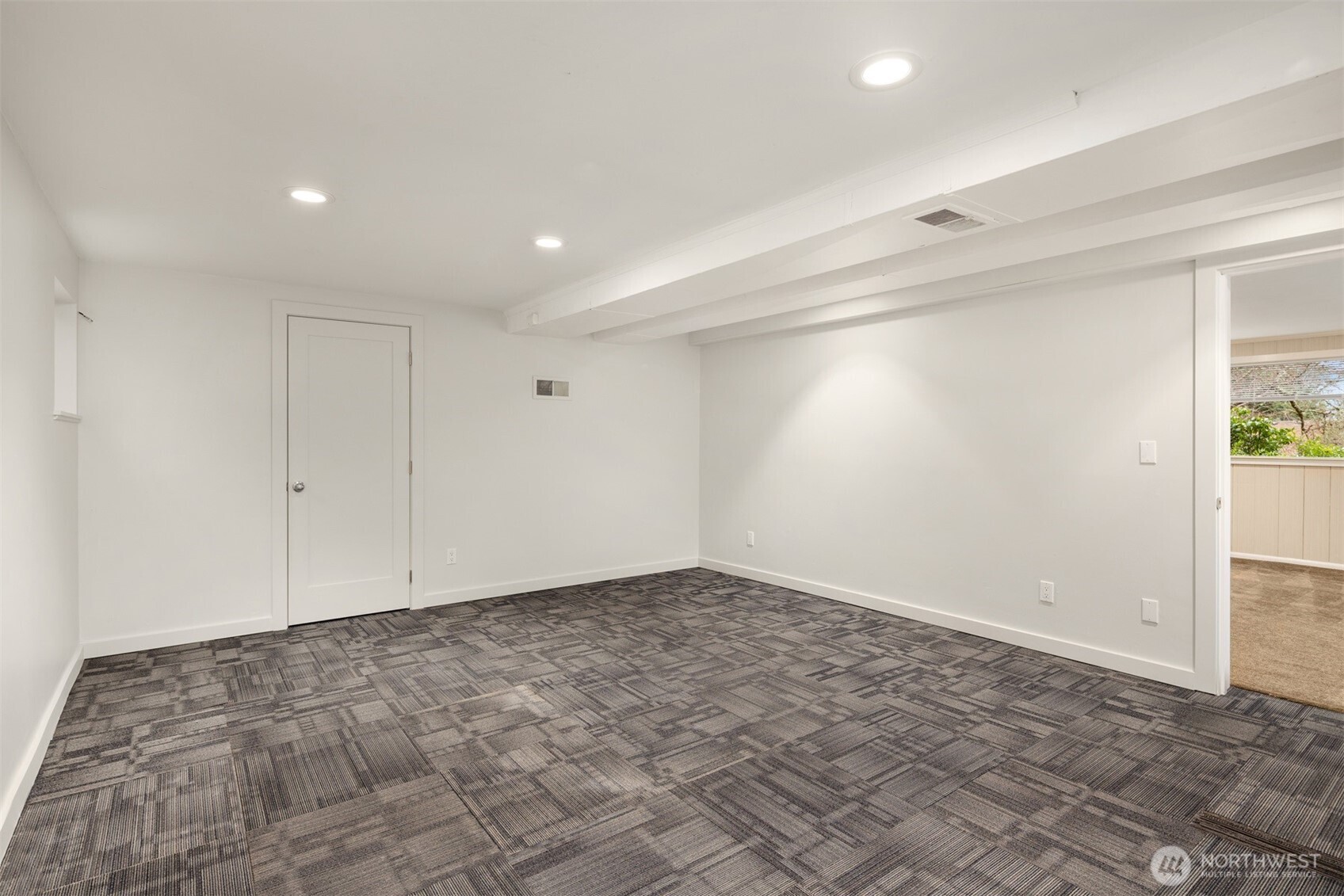 10000 48th Avenue Northeast Seattle, WA 98125 - Photo 24 of 40