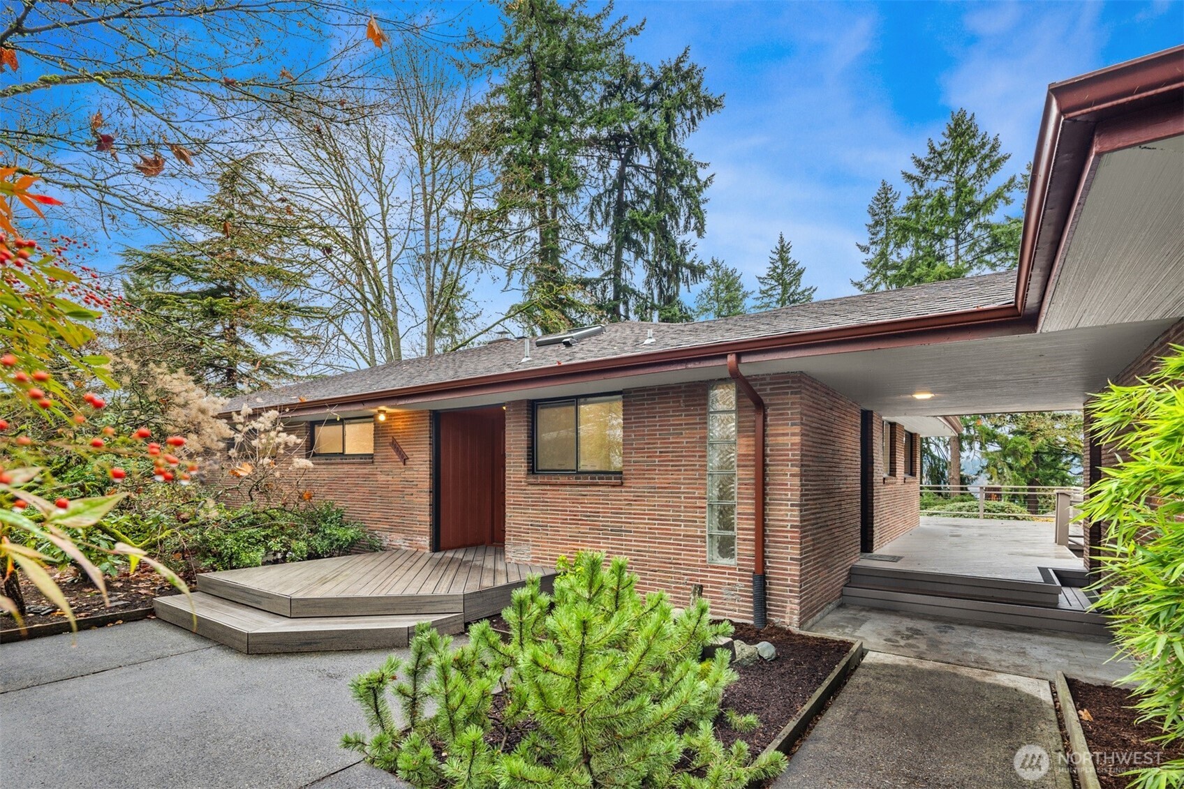 10000 48th Avenue Northeast Seattle, WA 98125 - Photo 36 of 40