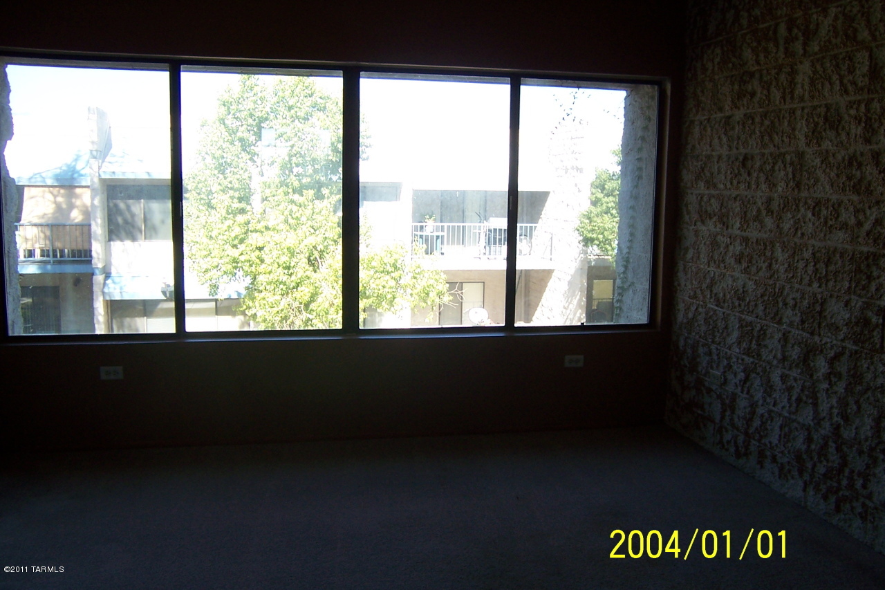 7777 East Golf Links Road, Unit 2205 Tucson, AZ 85730 - Photo 11 of 22 a view of an window
