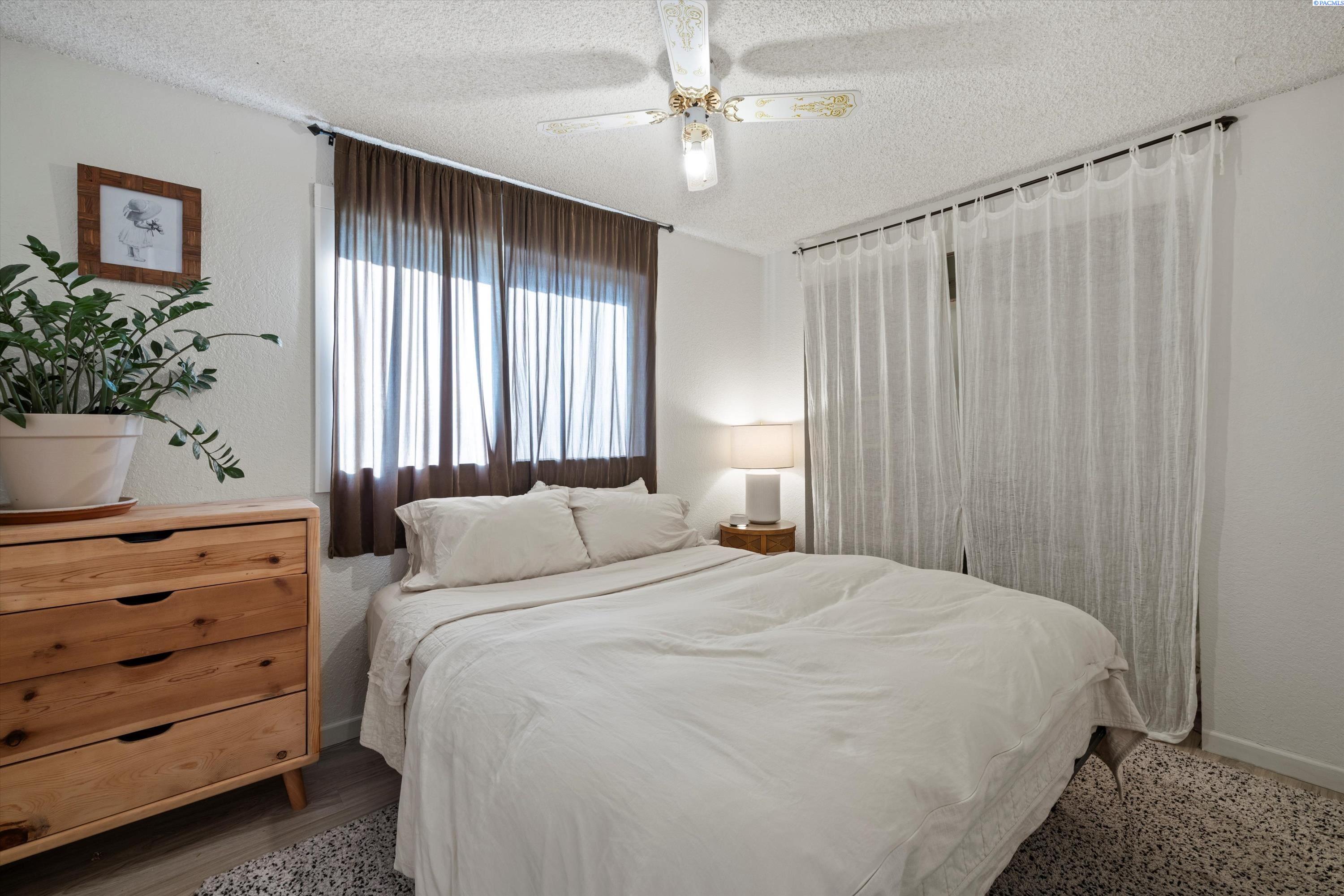 98407 East Reata Road Kennewick, WA 99338 - Photo 13 of 25 Gallery Image 13