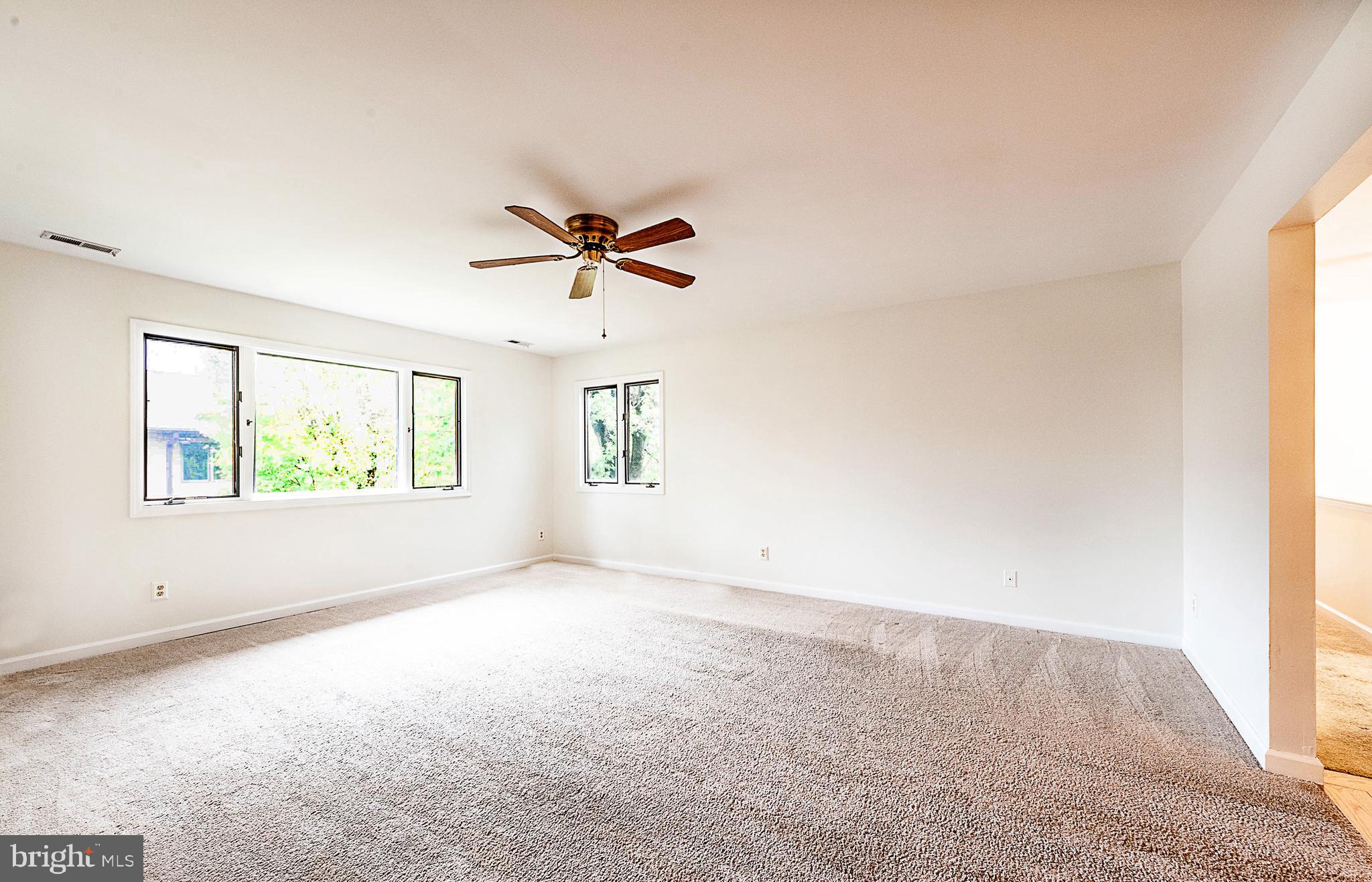 445 Locust Avenue Pitman, NJ 08071 - Photo 3 of 14 Living Room/Great Room