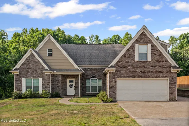 $369,900 | 10437 Emerald Cove, Hernando, MS 38632