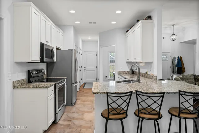 $369,900 | 10437 Emerald Cove, Hernando, MS 38632