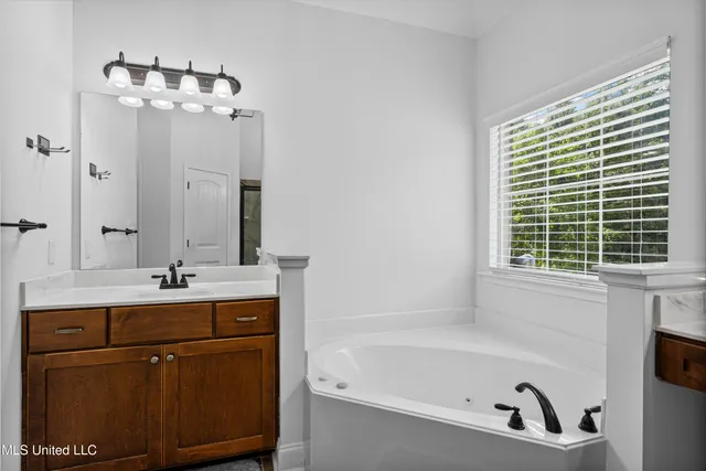 $369,900 | 10437 Emerald Cove, Hernando, MS 38632