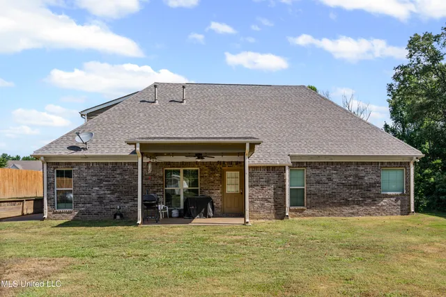 $369,900 | 10437 Emerald Cove, Hernando, MS 38632