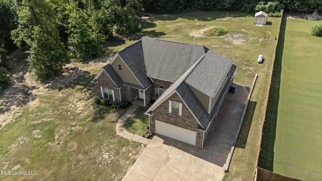 $369,900 | 10437 Emerald Cove, Hernando, MS 38632