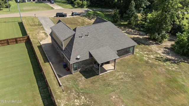$369,900 | 10437 Emerald Cove, Hernando, MS 38632
