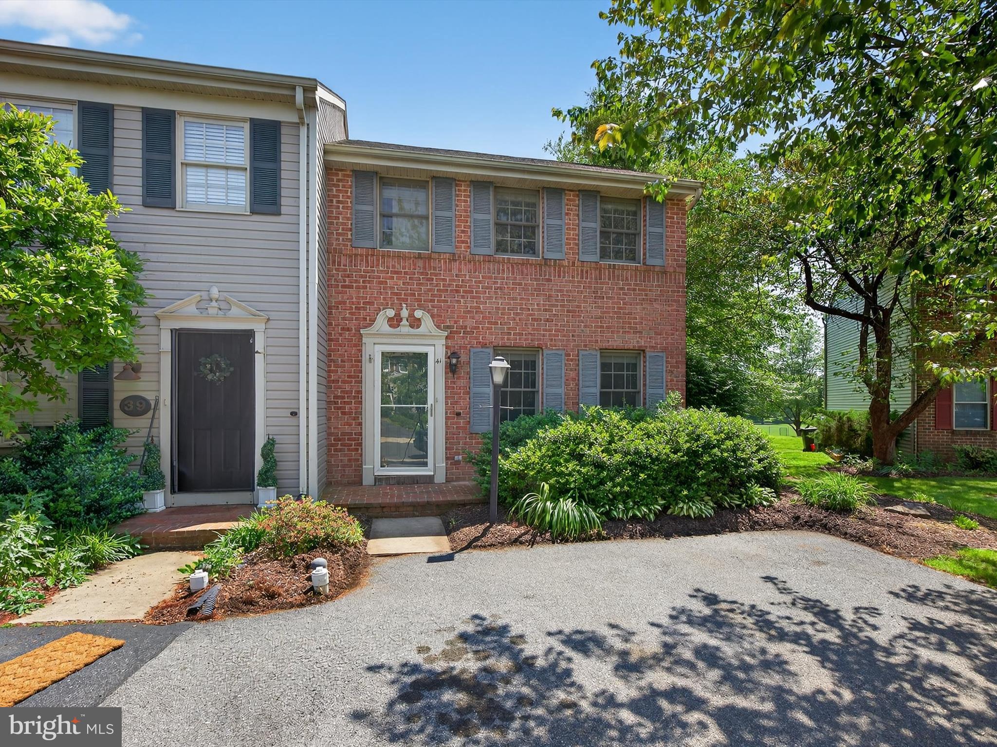 41 Laurie Lane Lititz, PA 17543 - Photo 1 of 34 Gallery Image 1