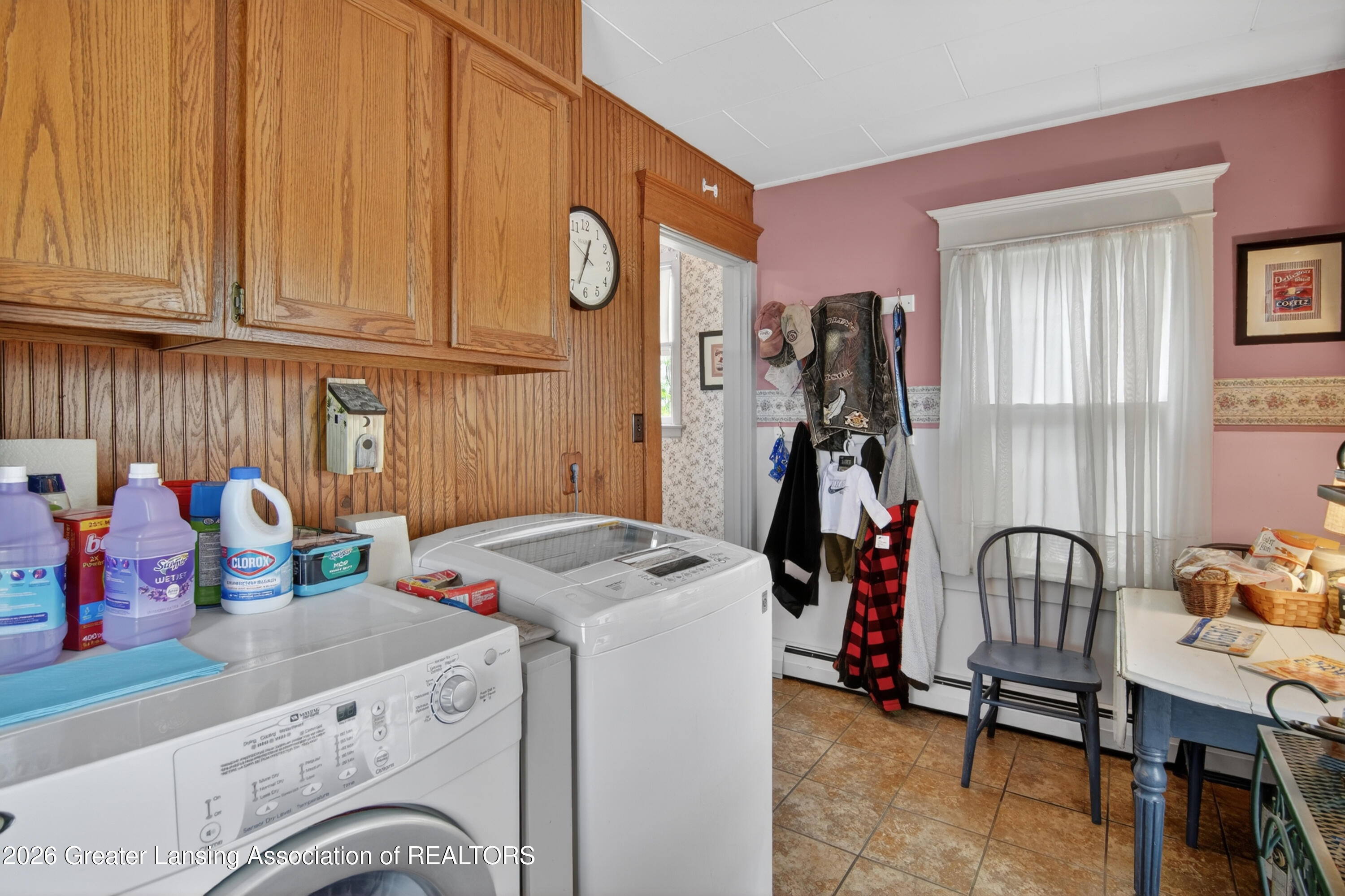 161 West Chicago Street Coldwater, MI 49036 - Photo 41 of 63 161-W-Chicago-Rd-Coldwater-Windowstill 4