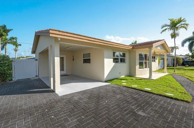 $5,500 | 5040 Northeast 22nd Avenue, Lighthouse Point, FL 33064