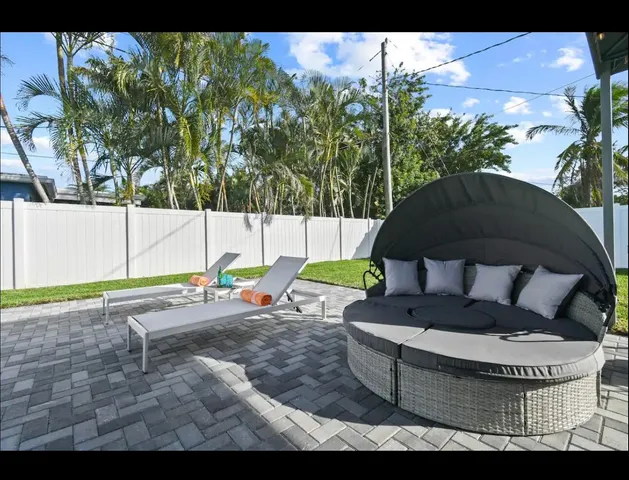 $5,500 | 5040 Northeast 22nd Avenue, Lighthouse Point, FL 33064