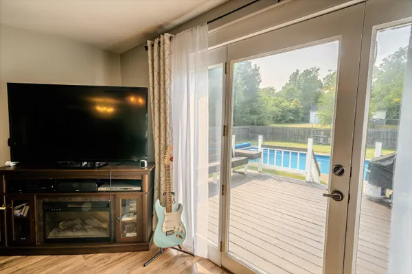 $549,000 | 304 Main Road North, Hampden, ME 04444