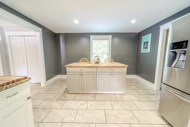 $549,000 | 304 Main Road North, Hampden, ME 04444