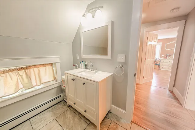 $549,000 | 304 Main Road North, Hampden, ME 04444