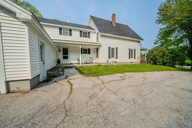 $549,000 | 304 Main Road North, Hampden, ME 04444