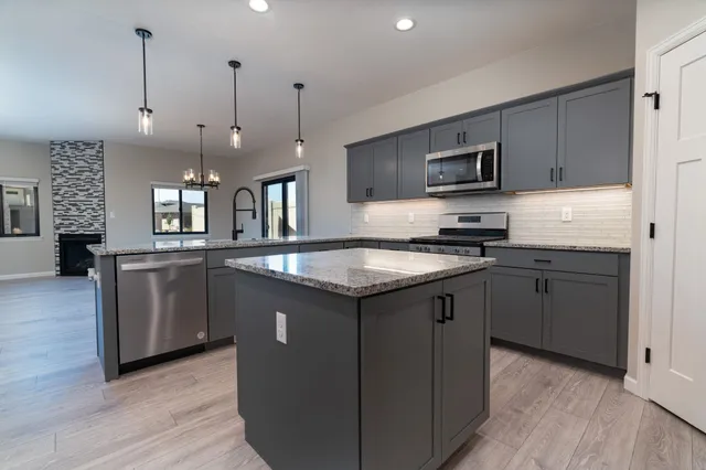 $1,399,800 | 665 Tilman Drive, Unit A & B, Grand Junction, CO 81506