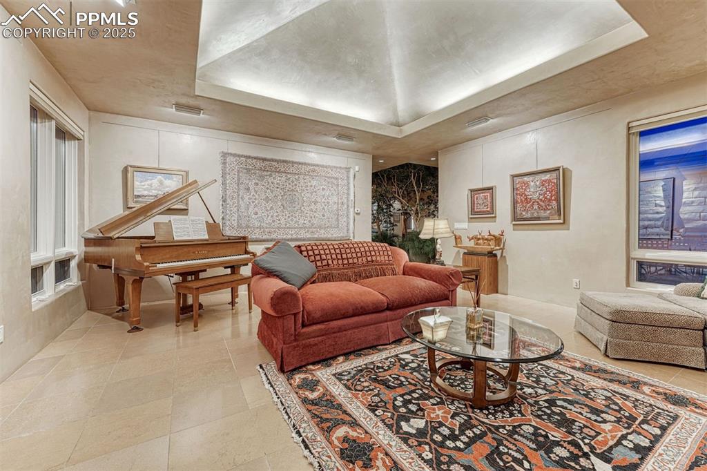 99 Bradburn Road Cotopaxi, CO 81223 - Photo 23 of 49 a living room with furniture and a rug
