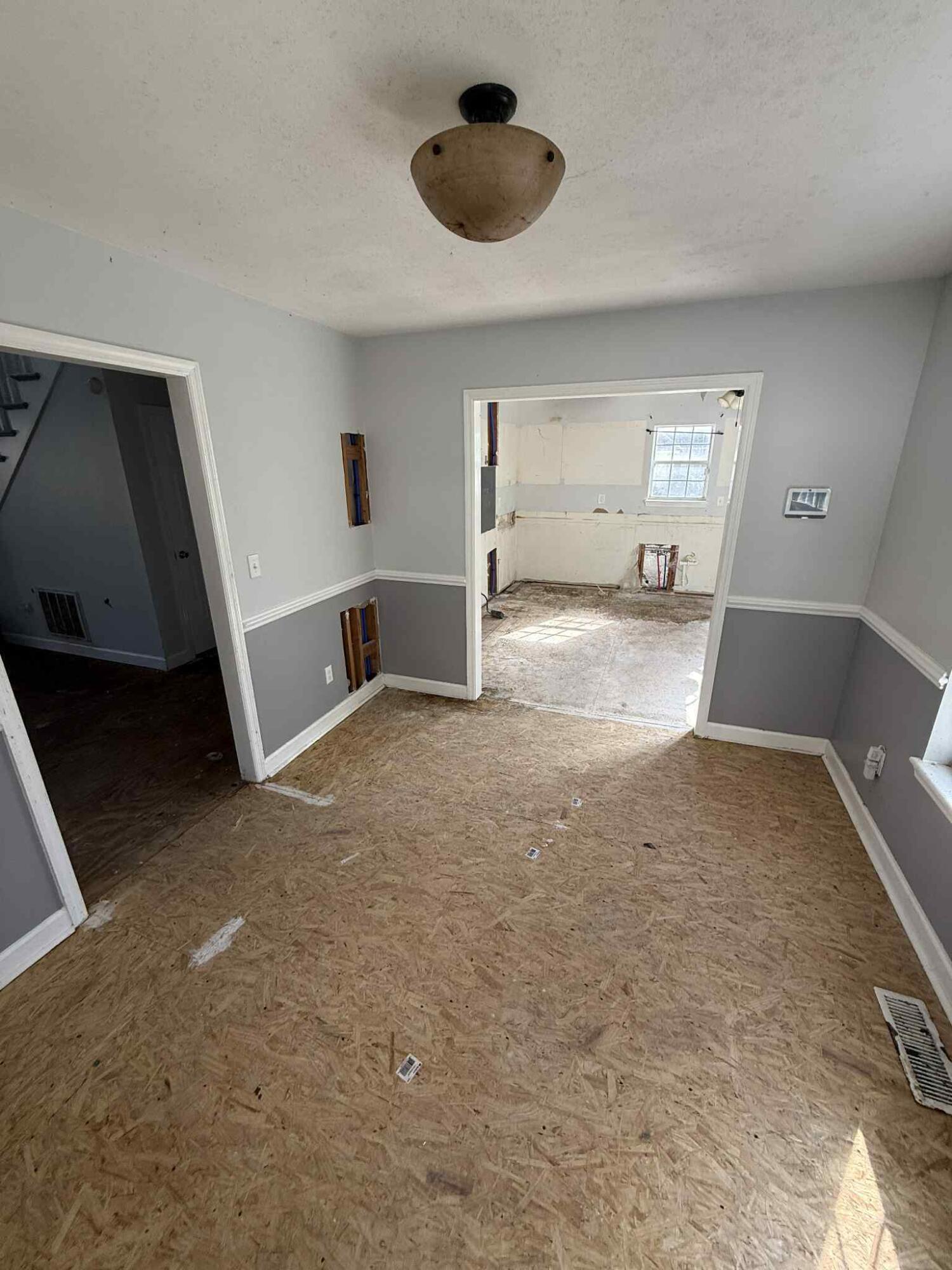 206 Lancaster Road Summerville, SC 29485 - Photo 4 of 16 2
