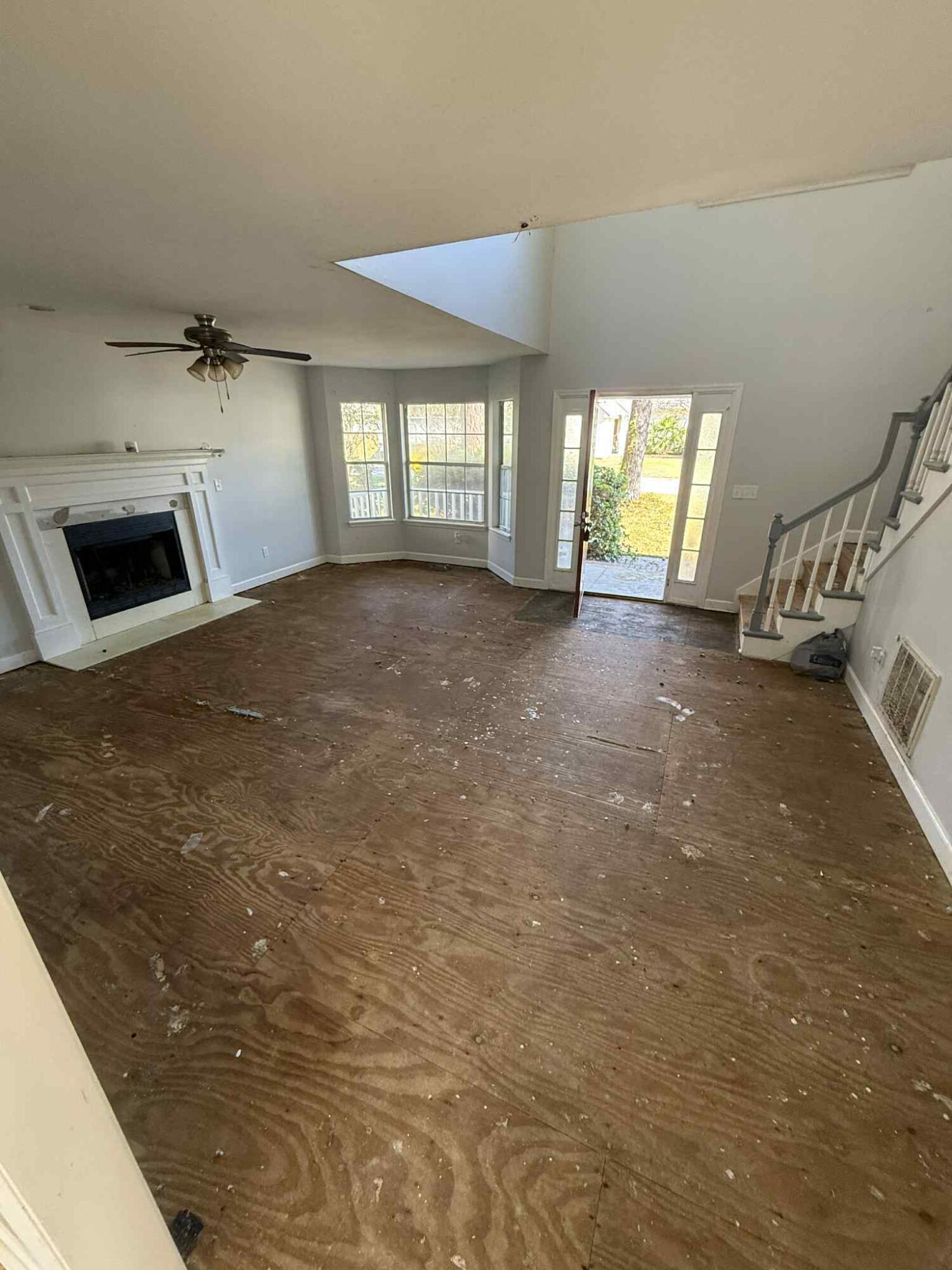206 Lancaster Road Summerville, SC 29485 - Photo 6 of 16 4