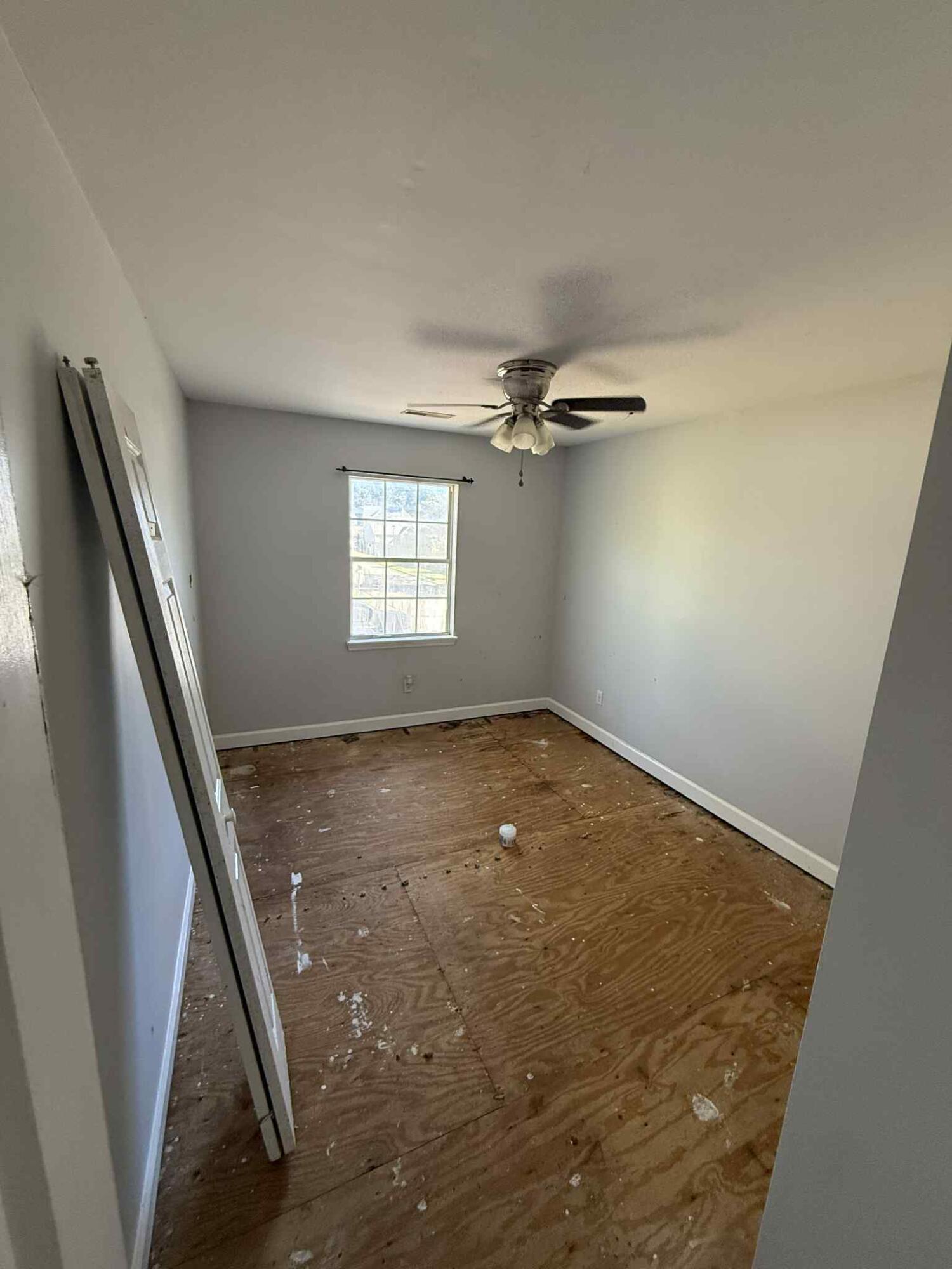 206 Lancaster Road Summerville, SC 29485 - Photo 10 of 16 8