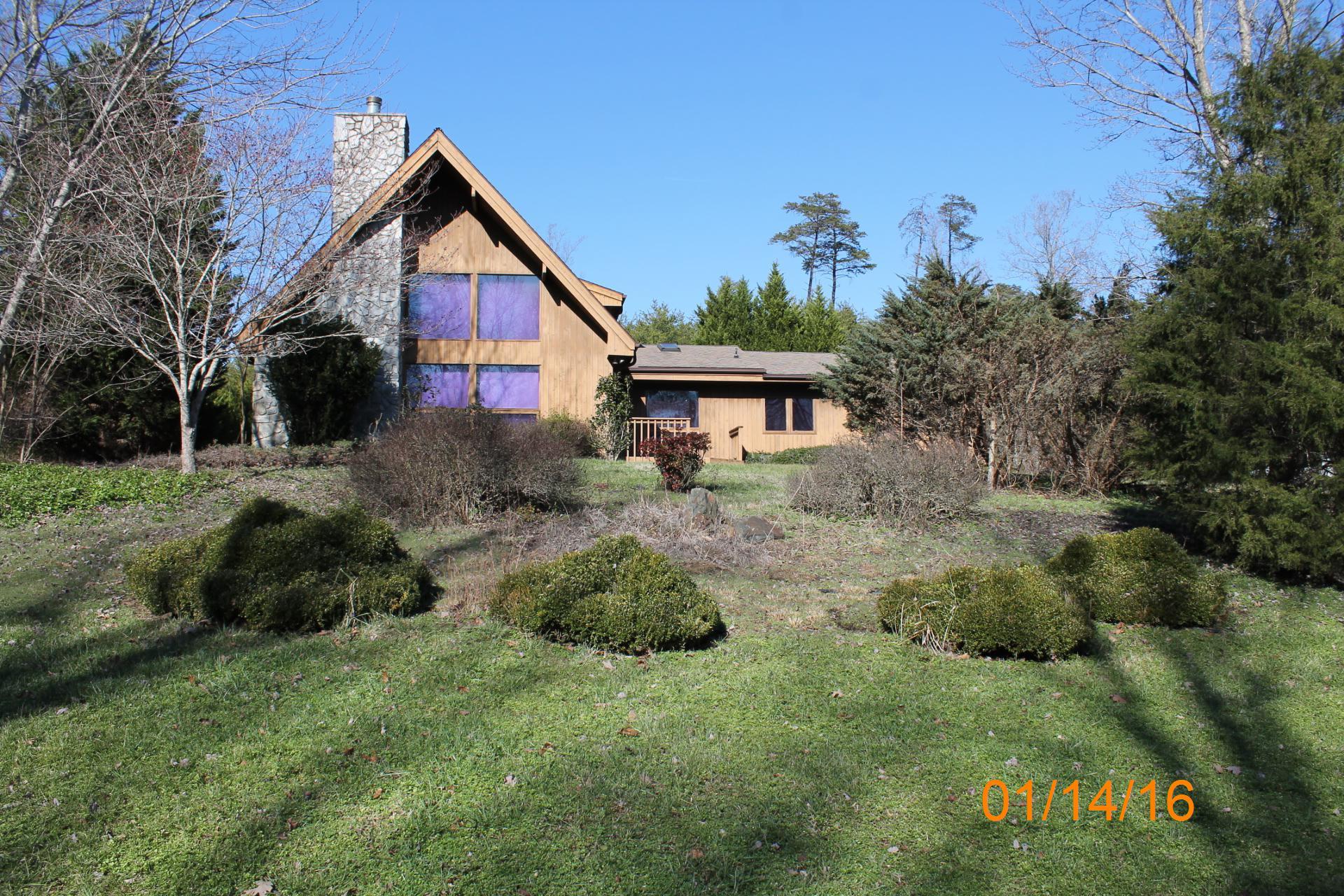 75 Windtree Court Moneta, VA 24121 - Photo 1 of 27 front