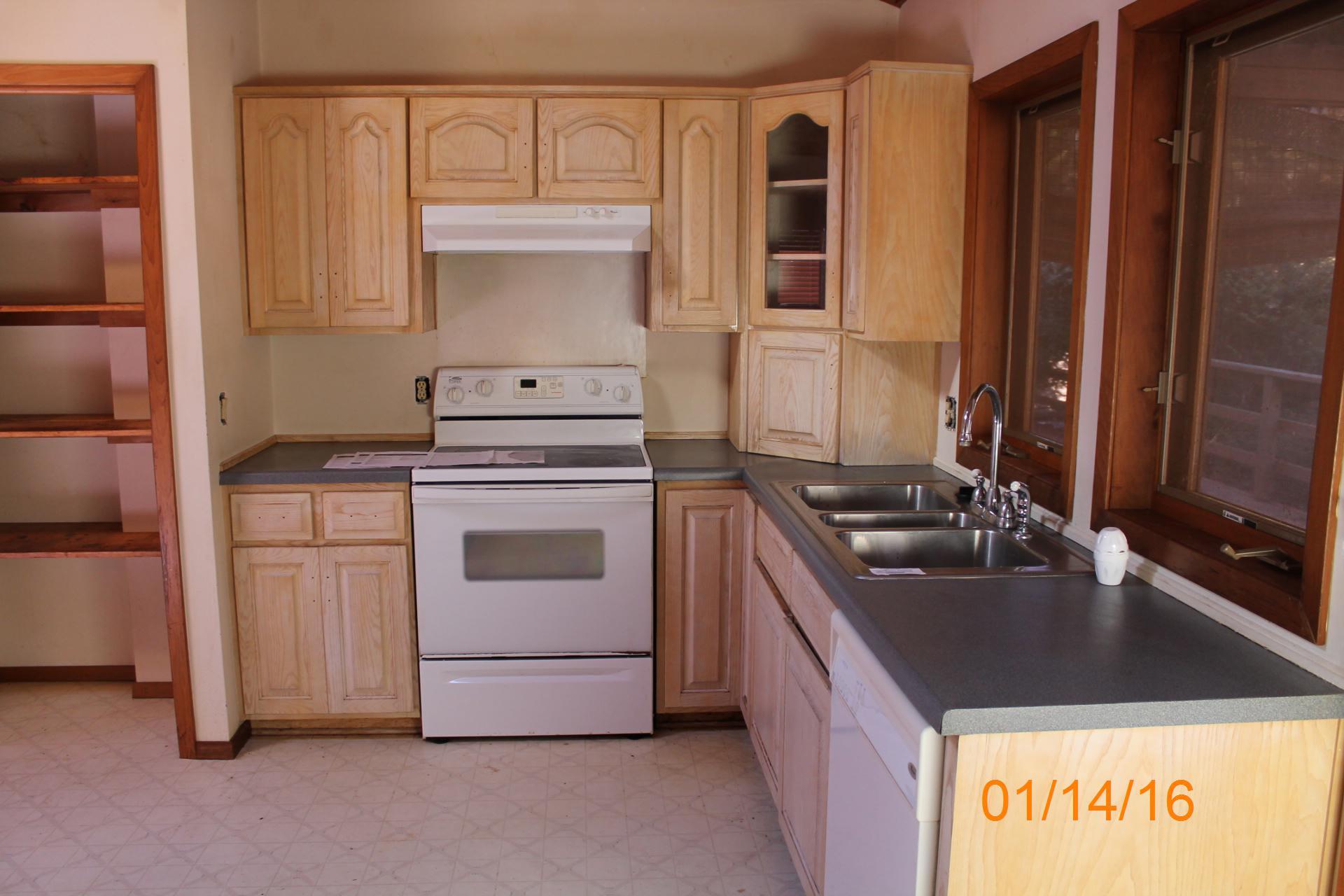 75 Windtree Court Moneta, VA 24121 - Photo 14 of 27 IMG_9706 dated