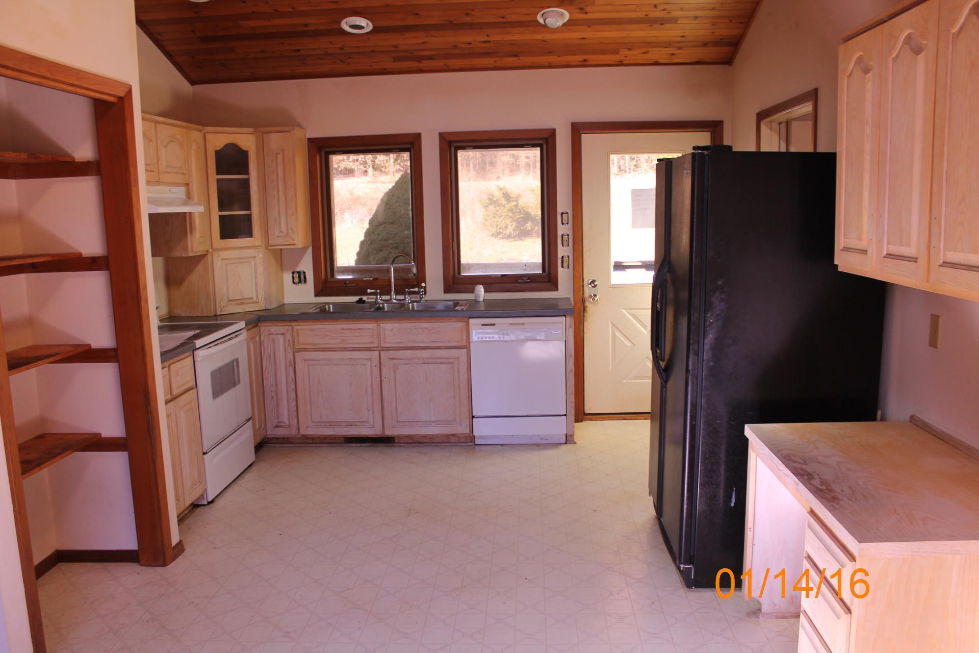 75 Windtree Court Moneta, VA 24121 - Photo 16 of 27 IMG_9709 dated