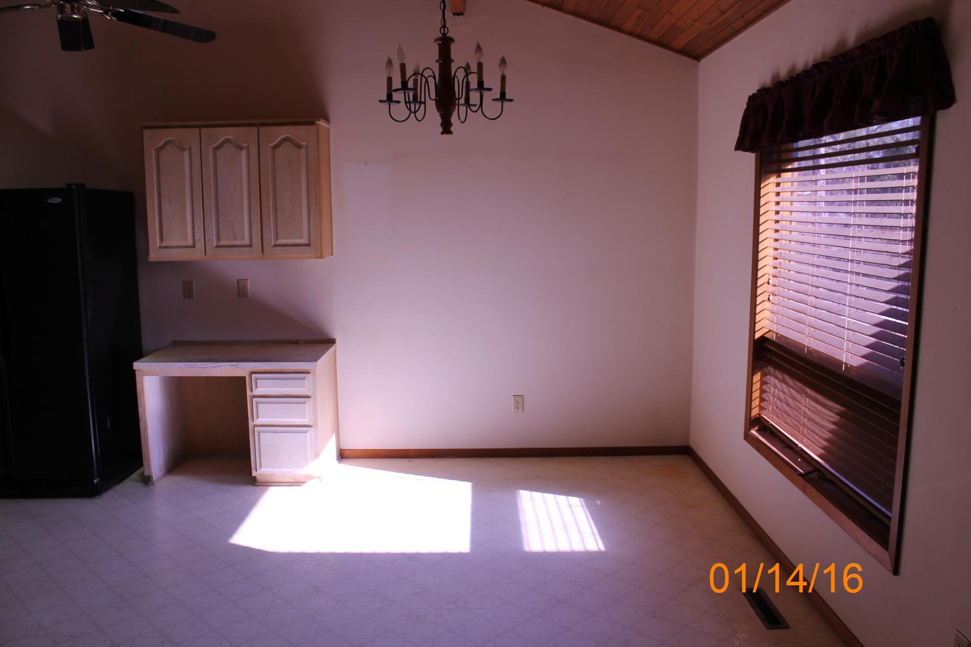 75 Windtree Court Moneta, VA 24121 - Photo 17 of 27 IMG_9710 dated