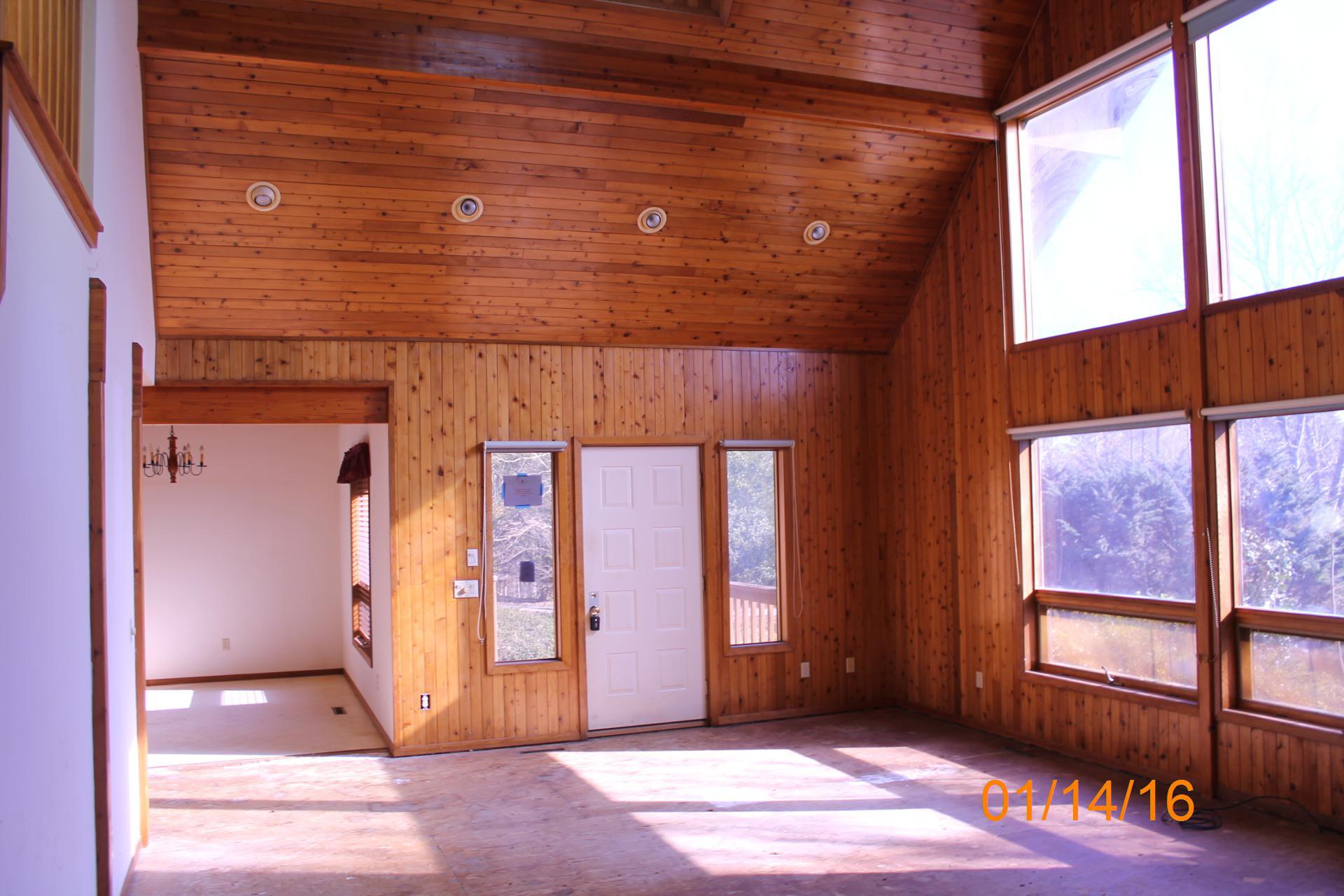 75 Windtree Court Moneta, VA 24121 - Photo 19 of 27 IMG_9714 dated