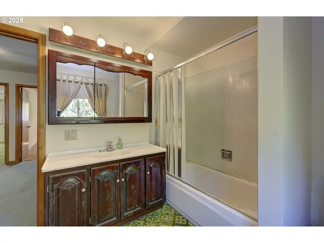 $525,000 | 32084 Brooks Road, St. Helens, OR 97051