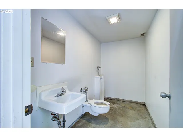 $525,000 | 32084 Brooks Road, St. Helens, OR 97051