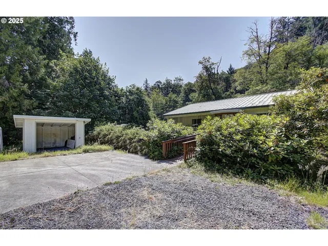 $525,000 | 32084 Brooks Road, St. Helens, OR 97051