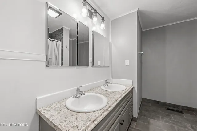 $349,999 | 1037 Foust Carney Road, Powell, TN 37849