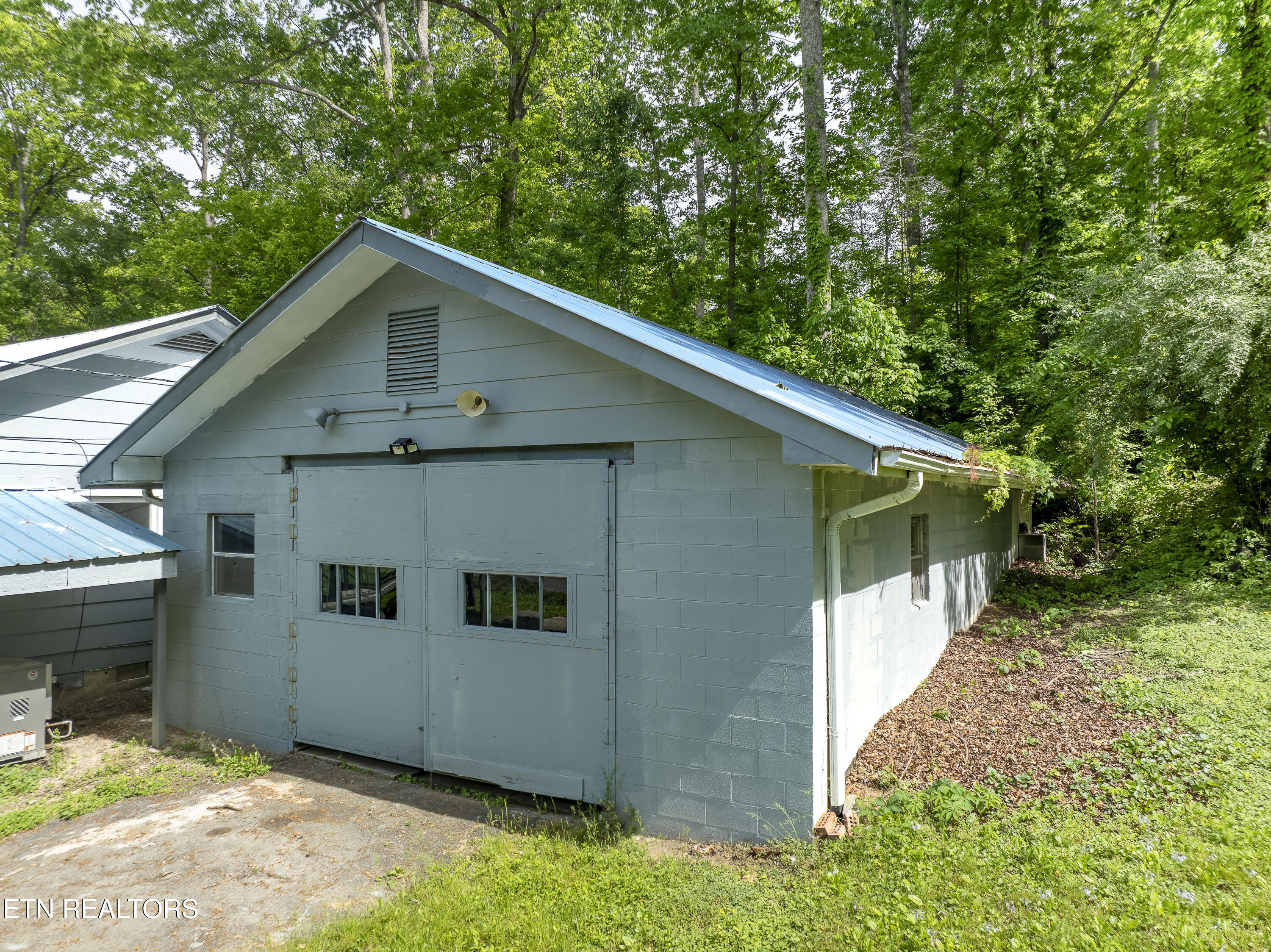 1037 Foust Carney Road Powell, TN 37849 - Photo 30 of 45 Exterior