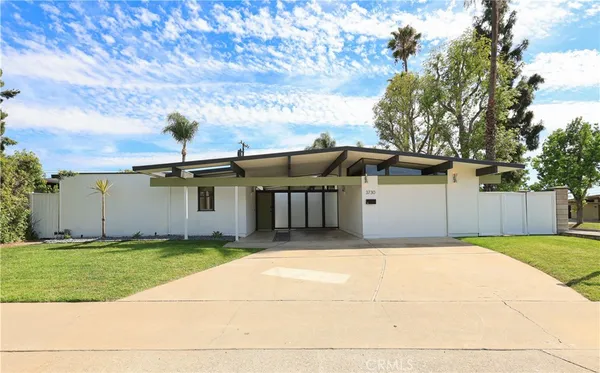 $1,949,900 | 3730 East Casselle Avenue, Orange, CA 92869