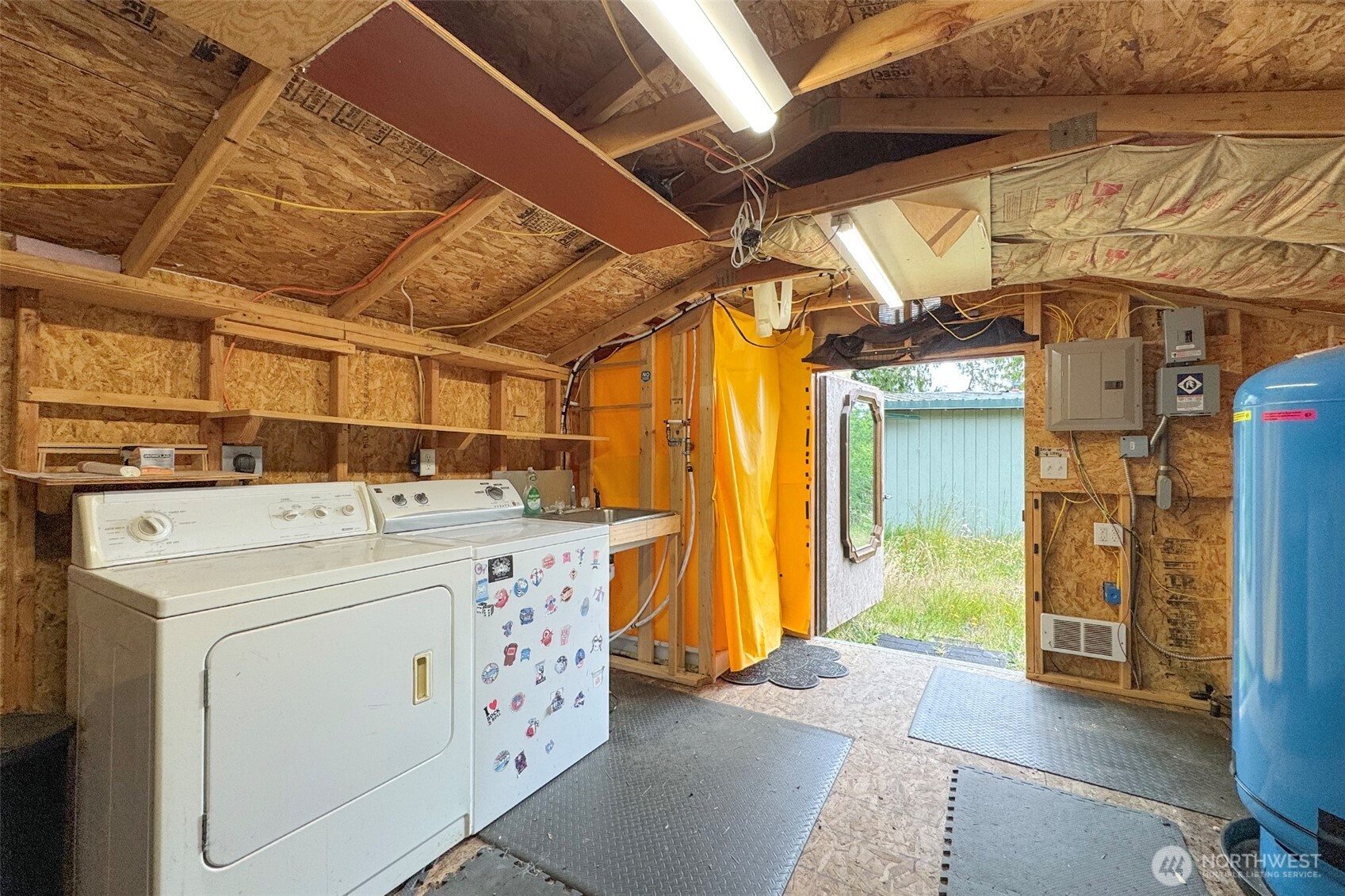 445 Watershed Road Port Angeles, WA 98362 - Photo 10 of 38 Gallery Image 10