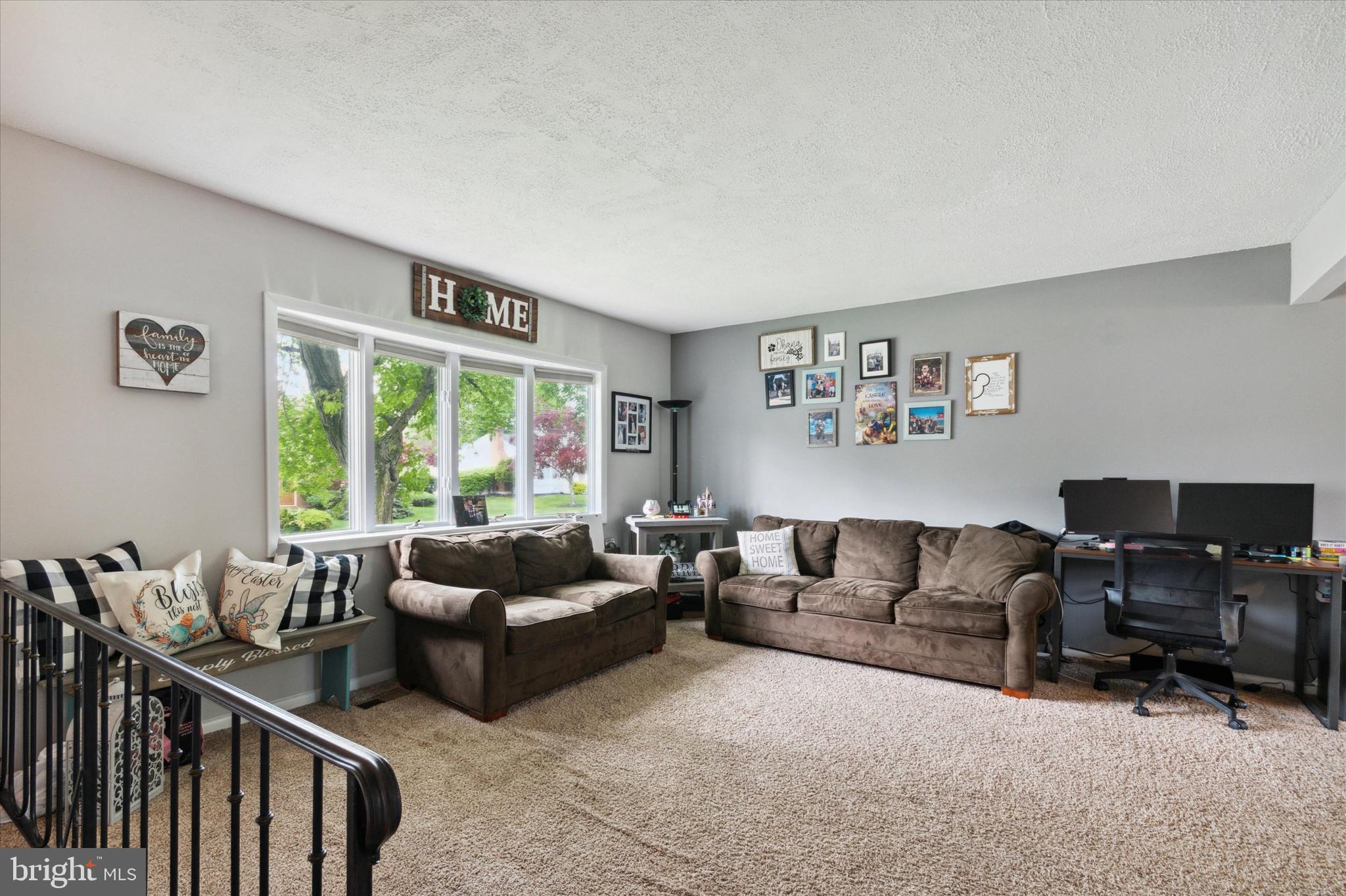 122 Lafayette Road Beverly, NJ 08010 - Photo 6 of 18 Family room
