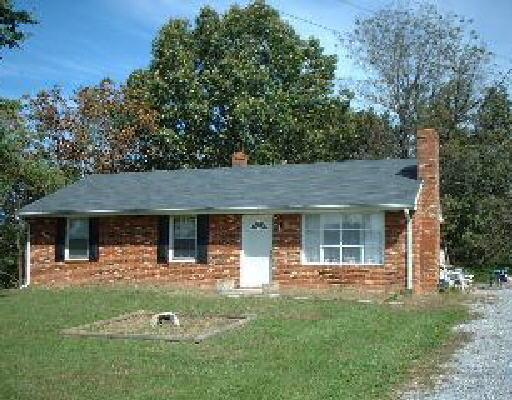 1025 Ross Road Vinton, VA 24179 - Photo 1 of 1 front view of a house with a yard