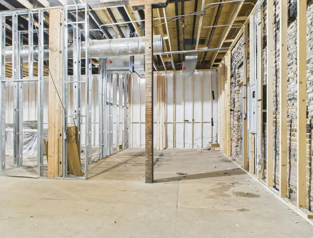 a view of a entrance door of the house