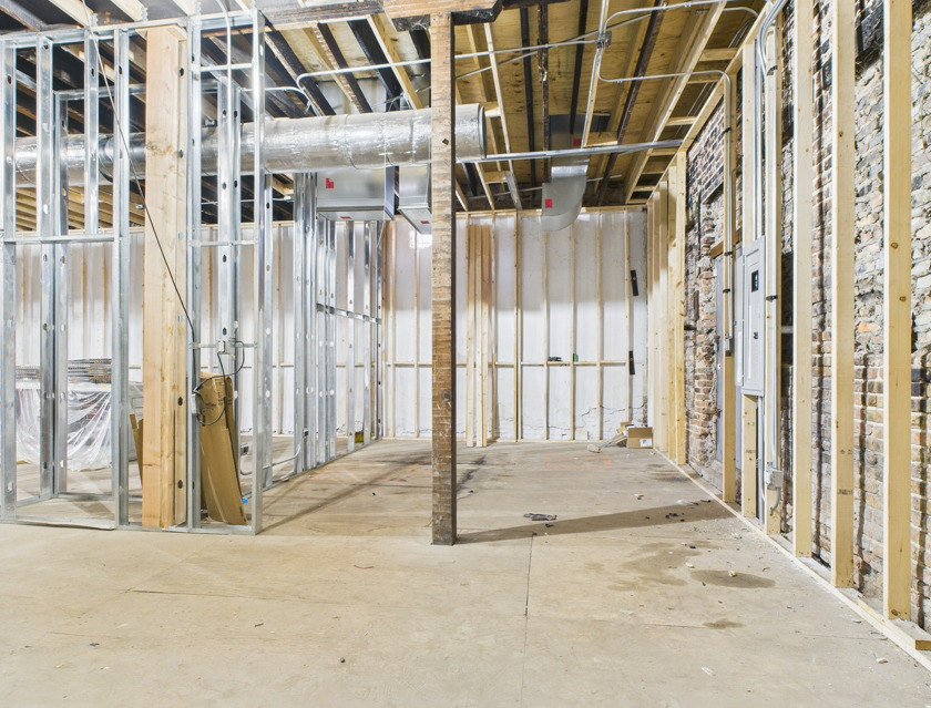 600-606 South Pulaski Road Chicago, IL 60624 - Photo 6 of 18 a view of a entrance door of the house